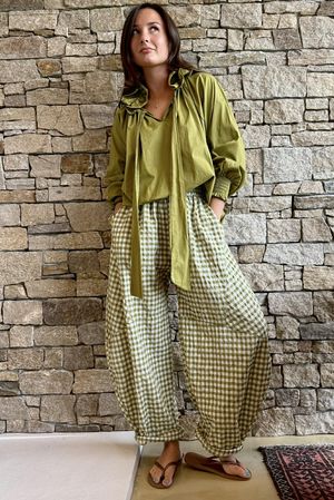 Nonni Gingham Classic Barrel Pant Olive
